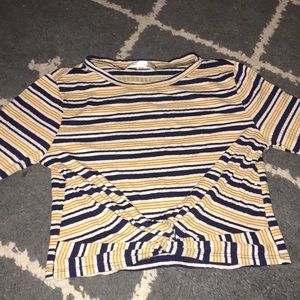 Long sleeve crop top